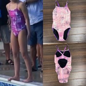 Speedo Woman Swimsuit One Piece Keyhole Flyback Size 28